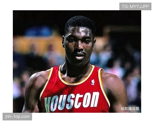 奥拉朱旺低位背打胜过奥尼尔重塑篮下得分结构