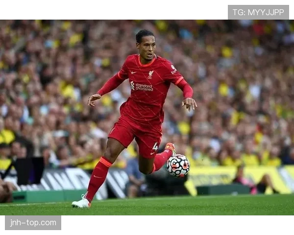 范戴克：后场长传进攻枢纽解析