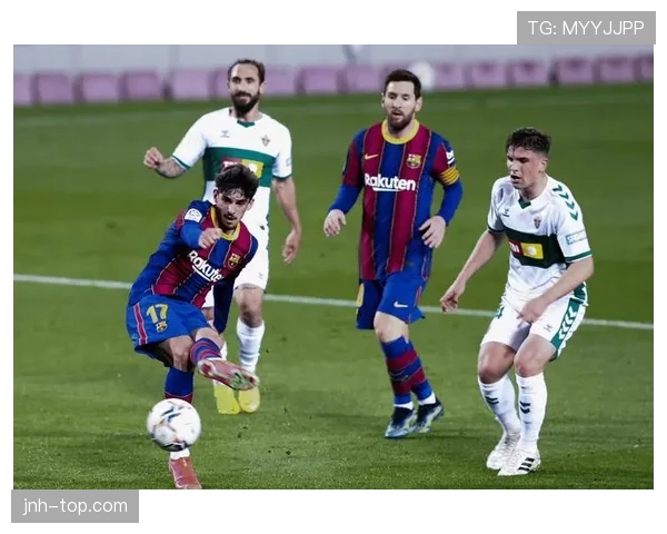 巴萨进攻流畅度提升却效率下降，背后问题暴露影响球队赛季表现走势变化