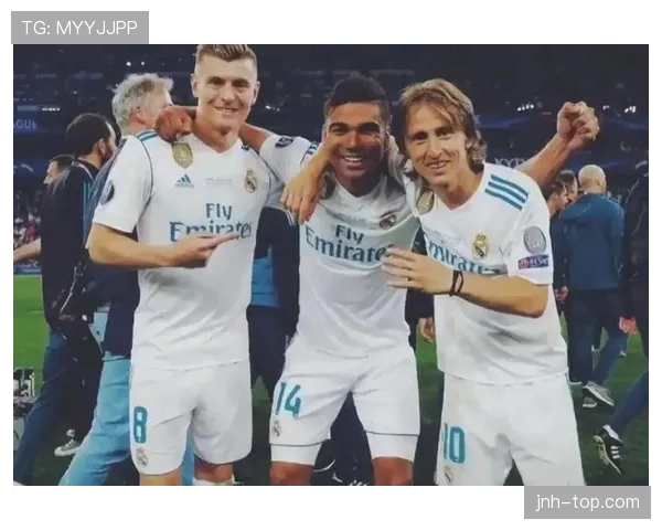 卡马文加如何接棒莫德里奇与克罗斯完成皇马中场过渡？